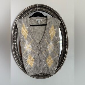 Vintage Naomi Bee Gray and Yellow Argyle V-Neck Sweater Vest